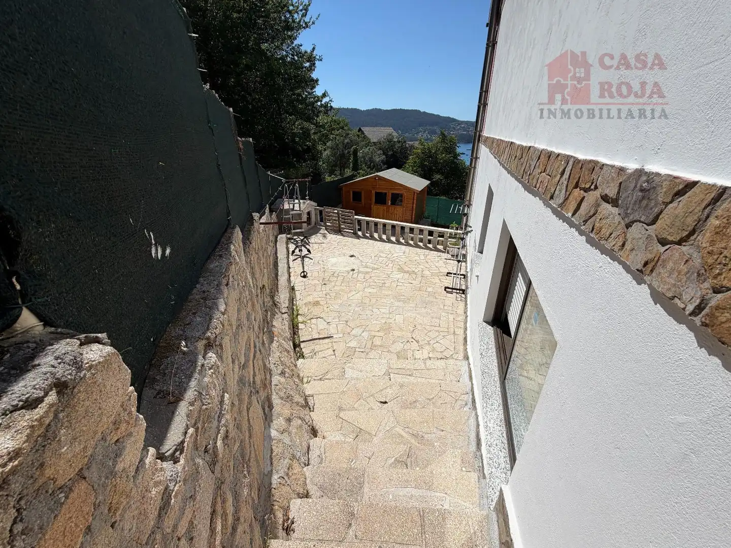 Terrassa de Casa o xalet en venda en Cangas  amb Calefacció, Terrassa i Moblat