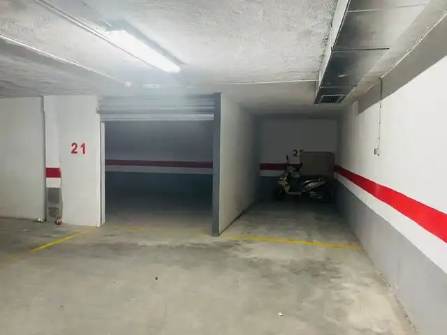 Parkplatz von Garage zur Miete in Albacete