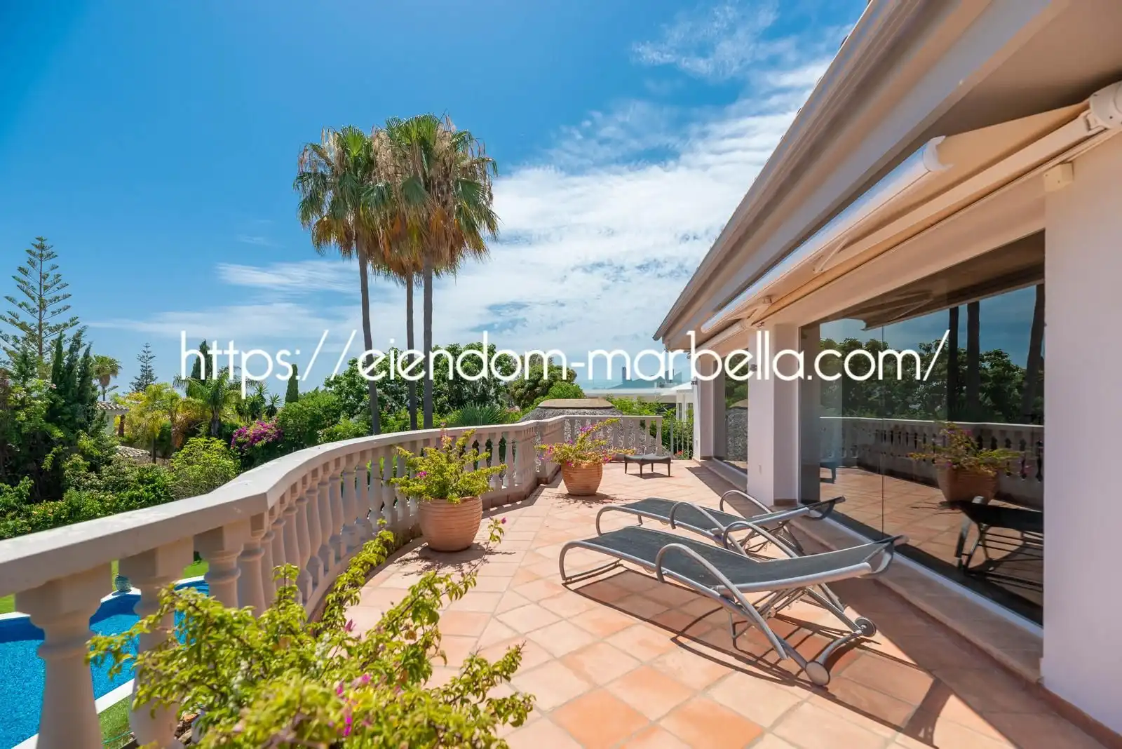 Chalet con piscina en venta en Elviria - Cabopino, imagen 4