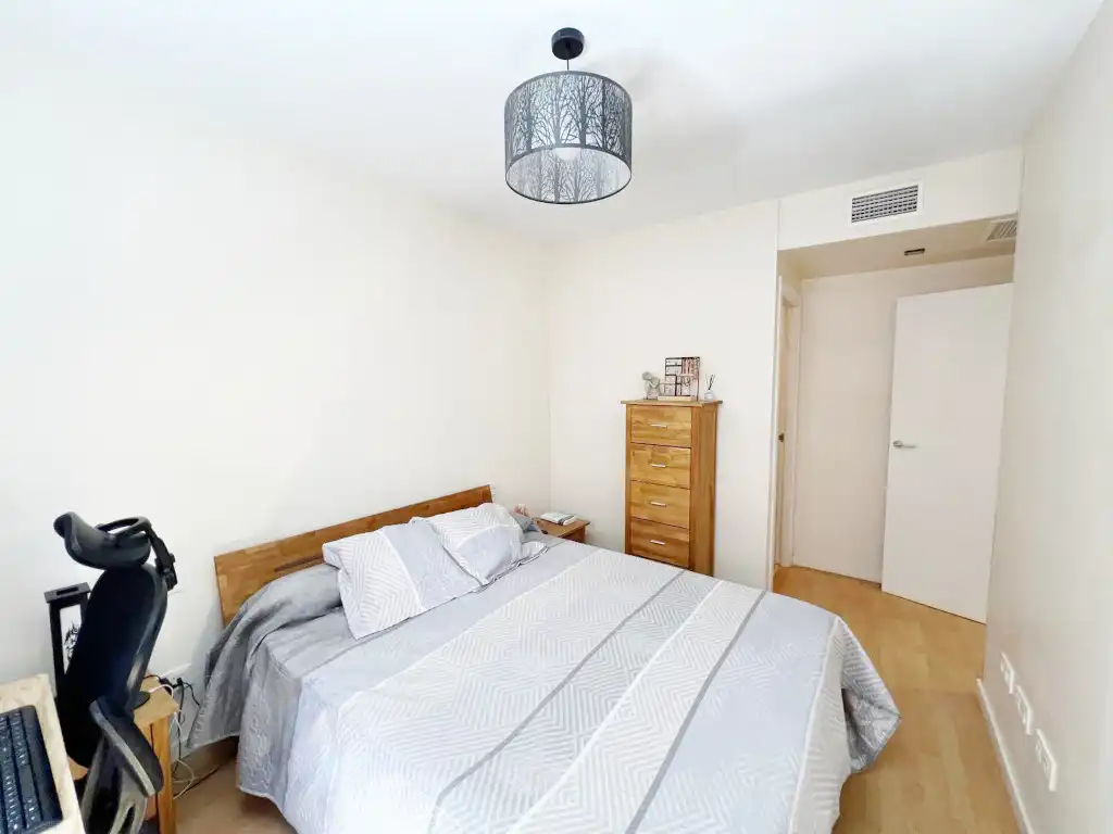 Habitación de Piso en venta en Alcalá de Henares con Aire acondicionado, Calefacción y Terraza