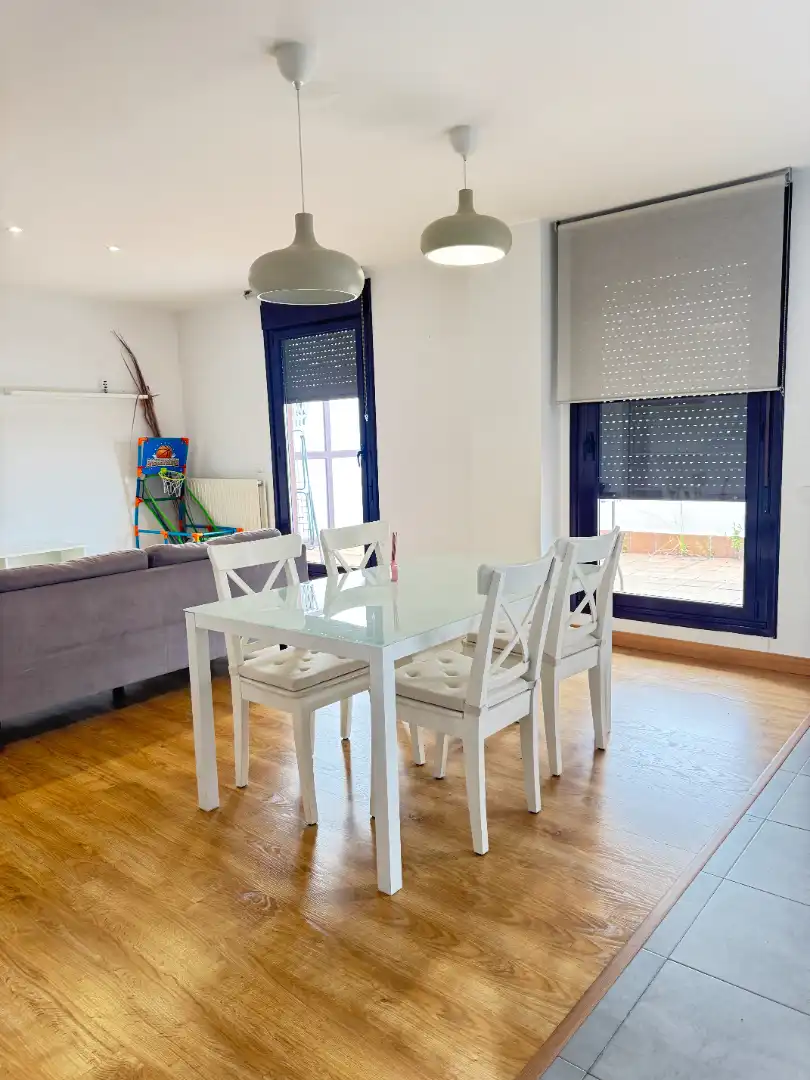 Comedor de Ático en venta en Avilés con Calefacción, Parquet y Terraza