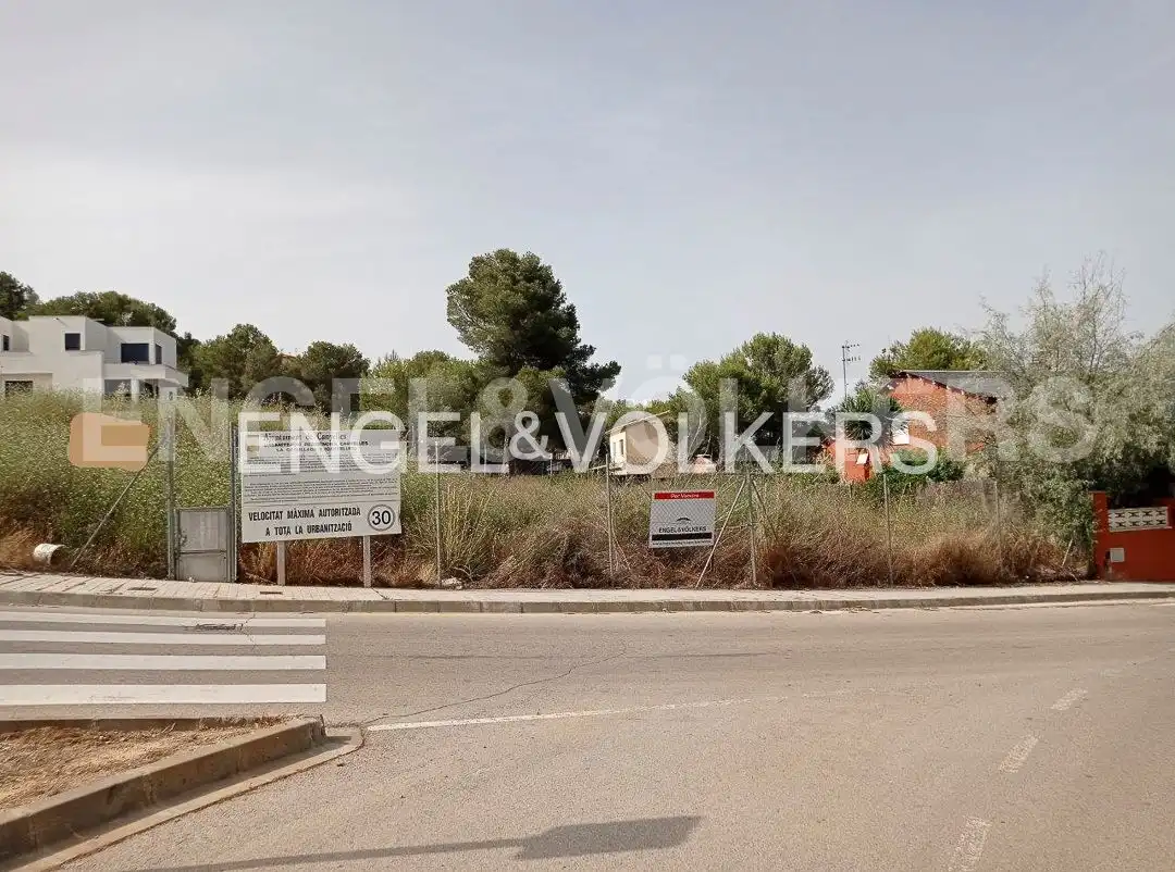 Residential land for sale in Canyelles, imagen 2