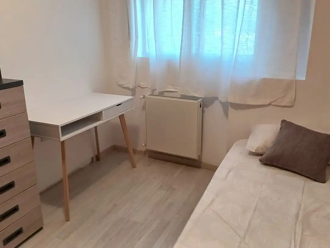 Dormitori de Pis de lloguer en Centre - Zona Alta  