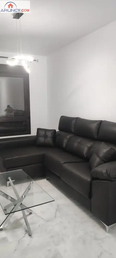 Sala de estar de Piso de alquiler en Montequinto con Aire acondicionado, Calefacción y Jardín privado