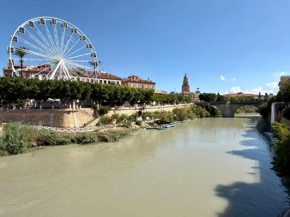 Vista exterior de Piso en venta en Murcia con Calefacción y Terraza