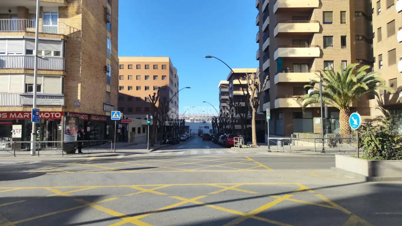 Aparcament amb ascensor en venda a C. Pintor Zuloaga, imagen 17