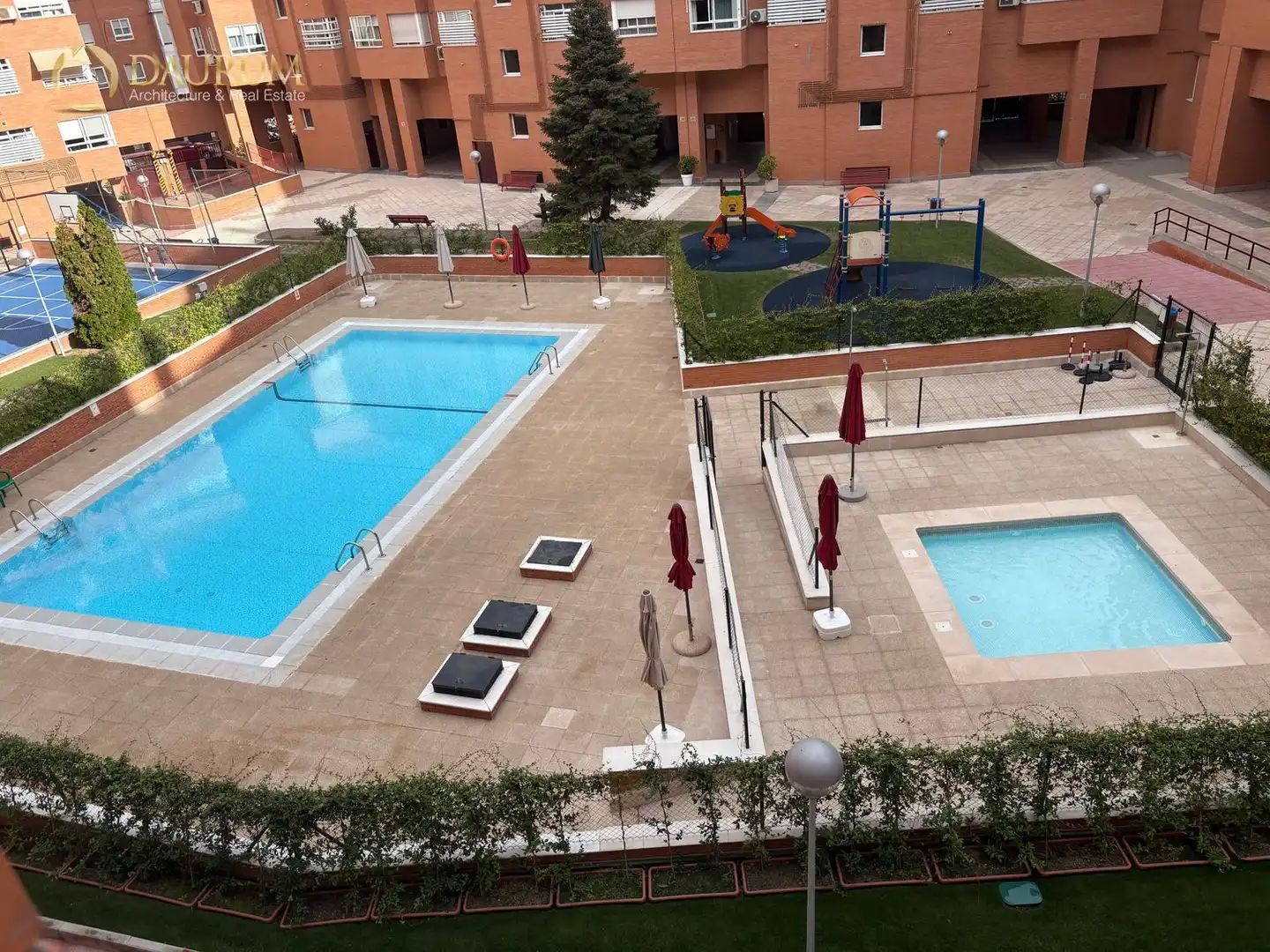Swimming pool of Flat for sale in Madrid  with Heating, Terrace and Storage room