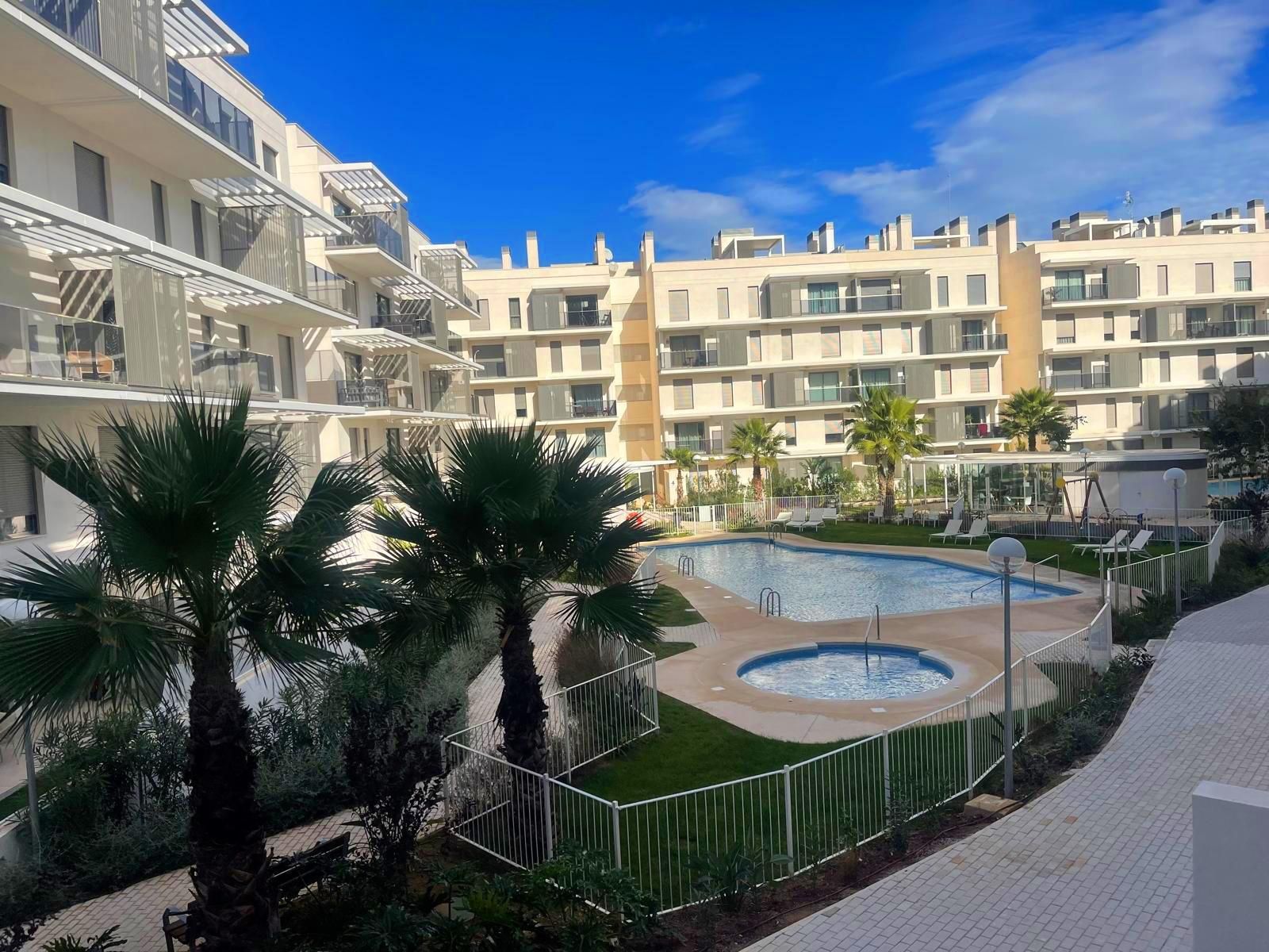 Swimming pool of Apartment to rent in Dénia  with Air Conditioner, Heating and Private garden