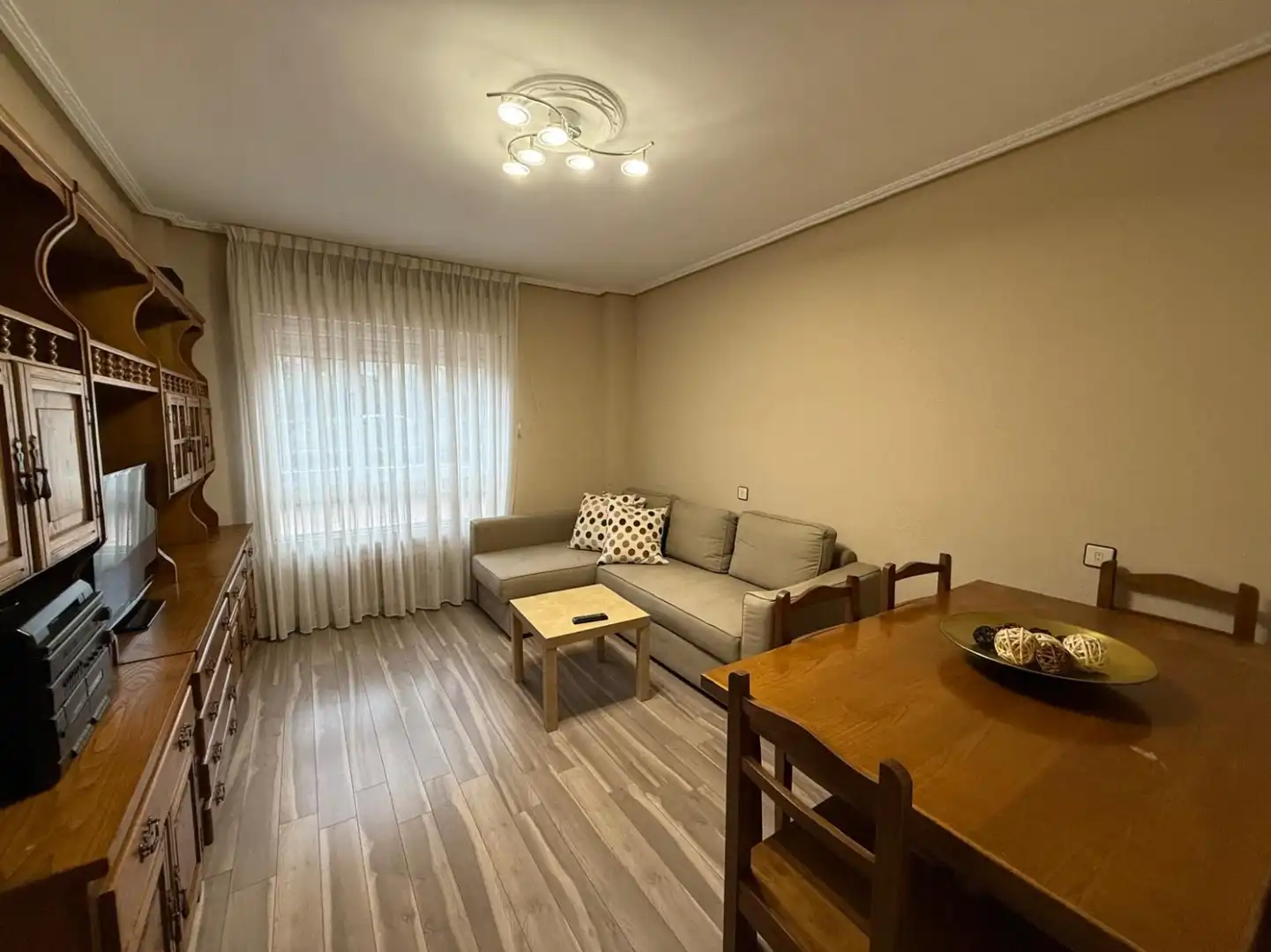 Piso en venta en Avilés - calle Leopoldo Alas Clarín, La Magdalena
