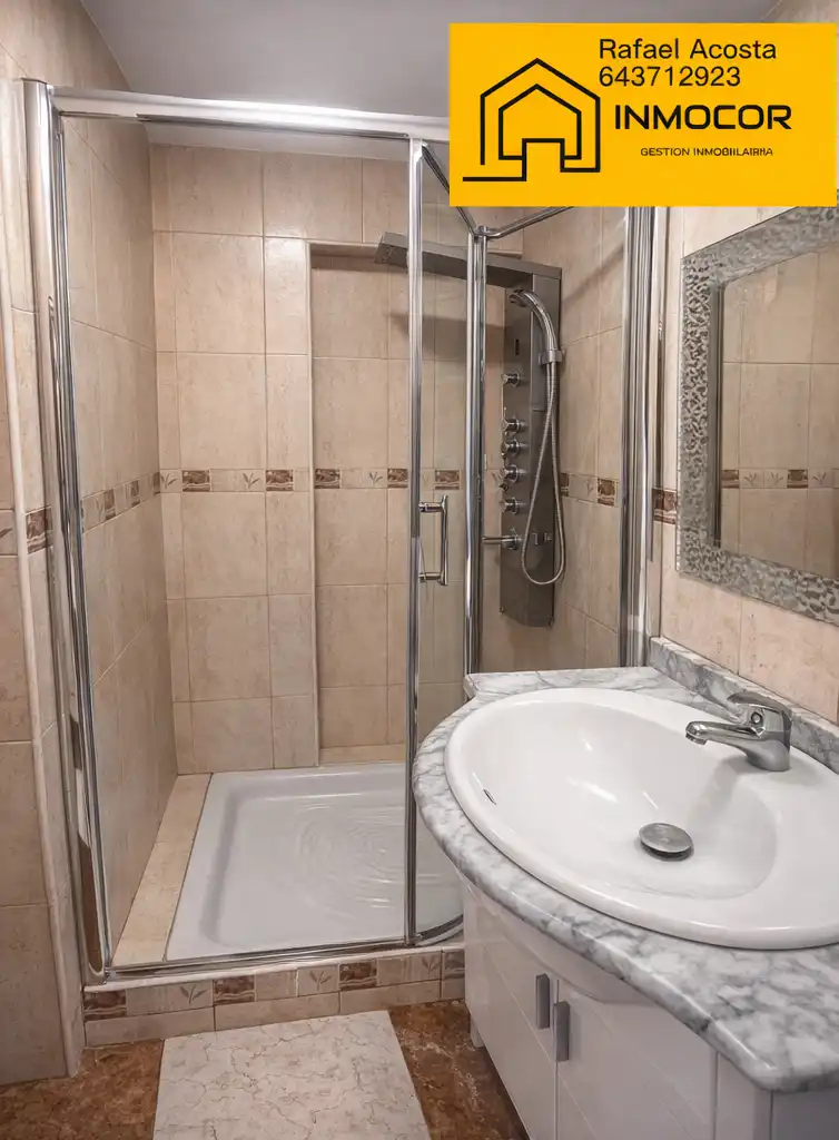 Bany de Apartament en venda en Córdoba amb Traster