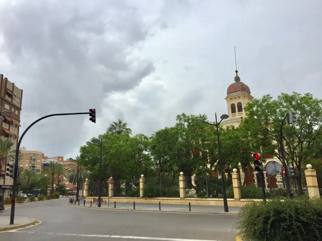 Vista exterior de Piso de alquiler en Valencia con Aire acondicionado, Calefacción y Trastero