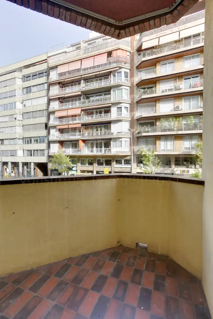 Balcony of Flat for rent in Barcelona  with Air Conditioner, Heating and Parquet flooring