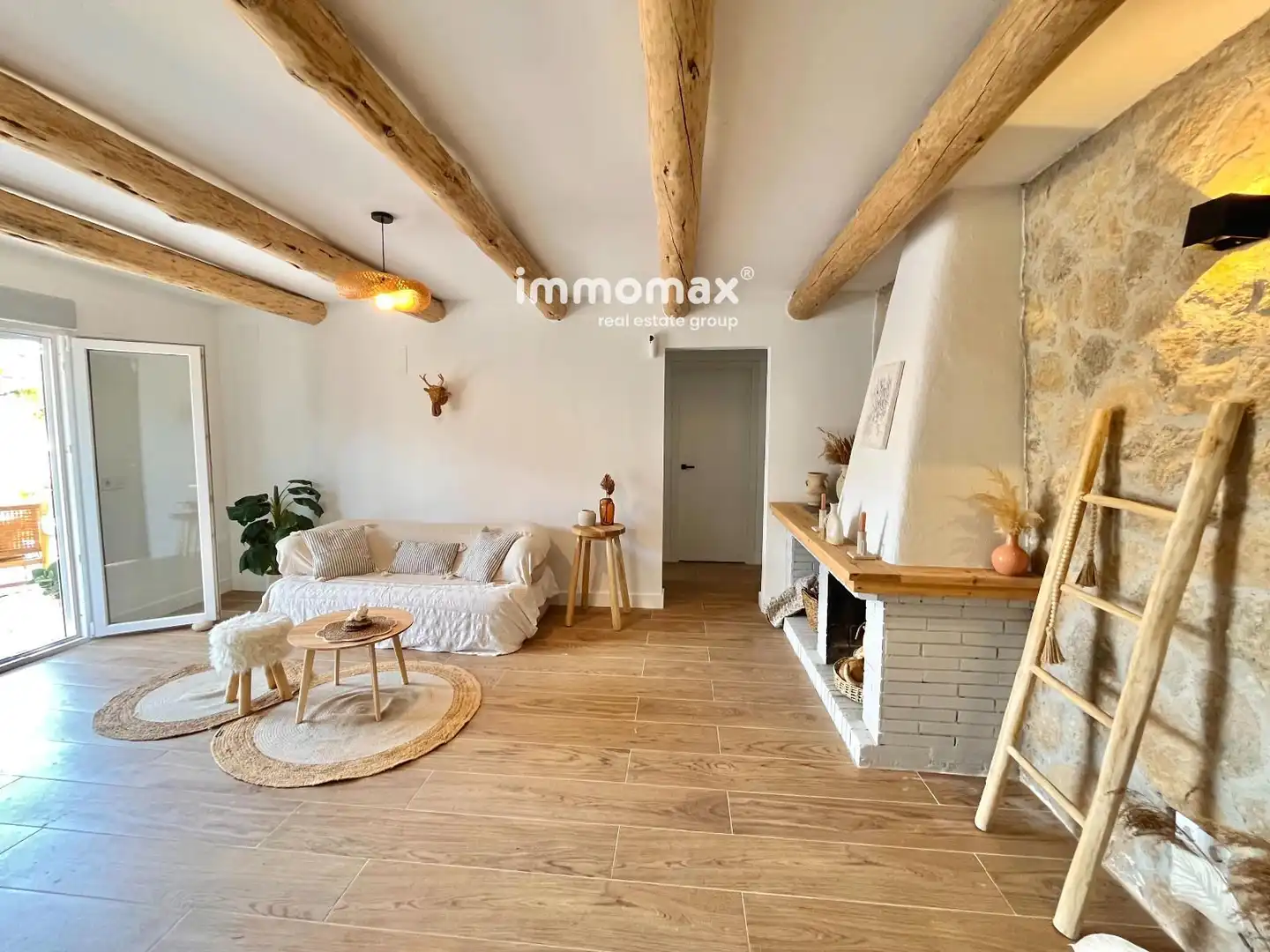 Living room of Houses for sale in Vilanova i la Geltrú  with Terrace and Storage room