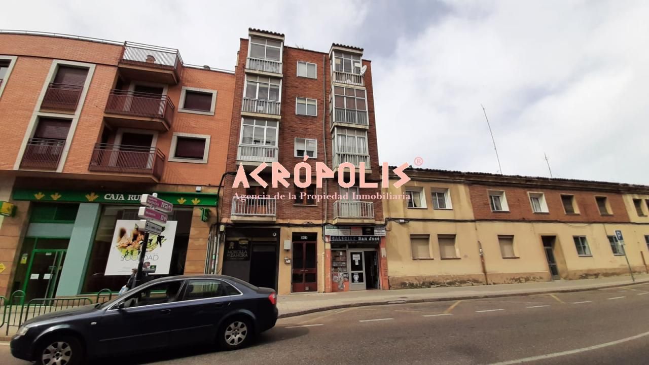 Exterior view of Flat for sale in Zamora Capital   with Heating