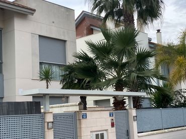Villa avec piscine à vendre à Carrer Riu Cervol 8