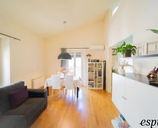 Living room of Duplex for sale in Girona Capital  with Air Conditioner, Terrace and Balcony