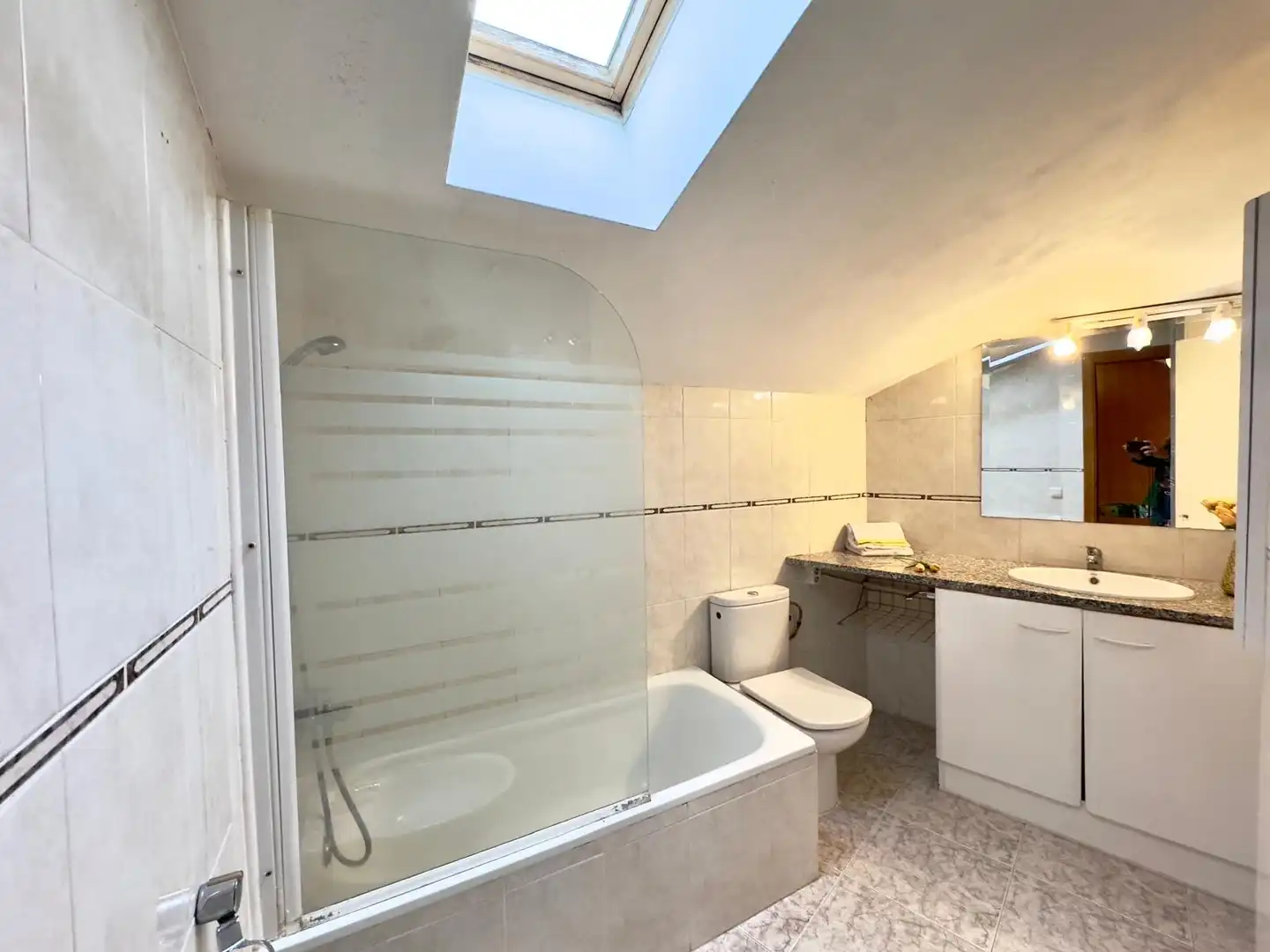 Badezimmer von Maisonette zum Verkauf in Rubí mit Klimaanlage, Heizung und Parkett