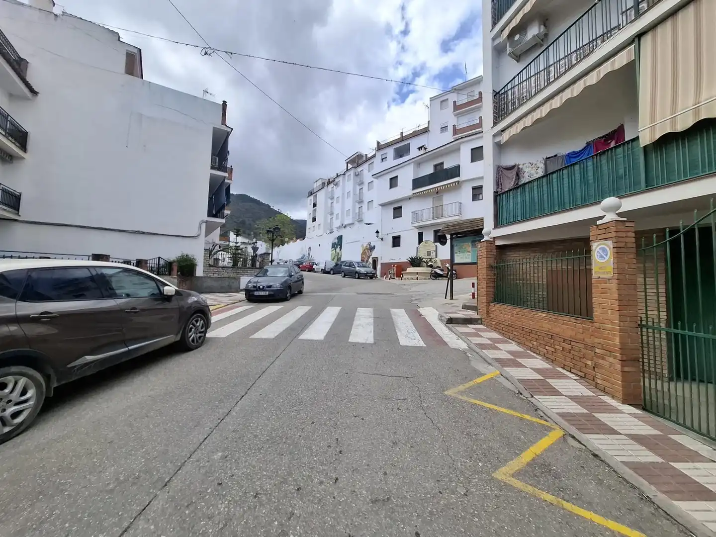 Vista exterior de Edificio en venta en Tolox