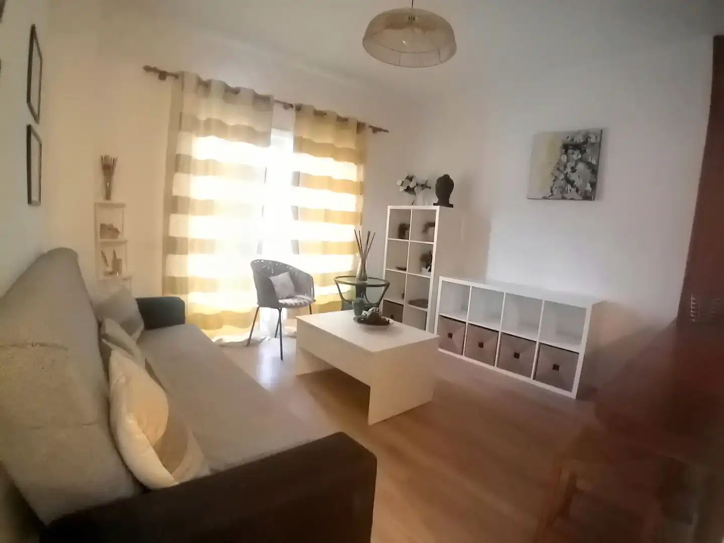 Sala d'estar de Apartament de lloguer en Las Palmas de Gran Canaria amb Parquet, Moblat i Rentadora