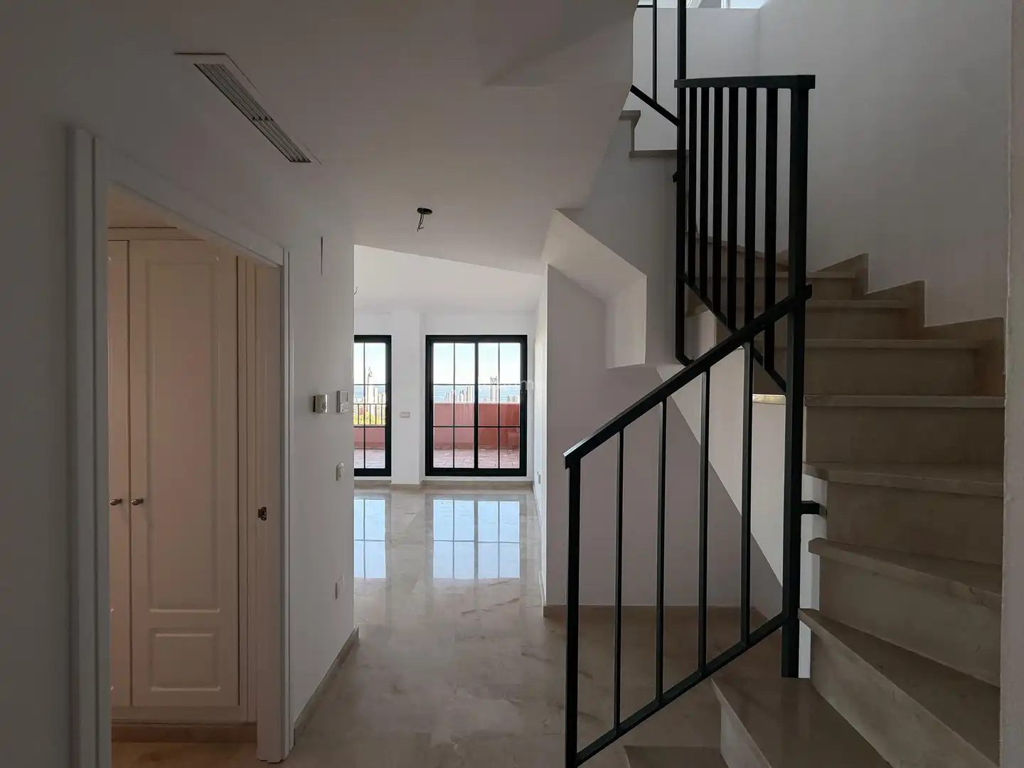 Attic for sale in Golf Bahía