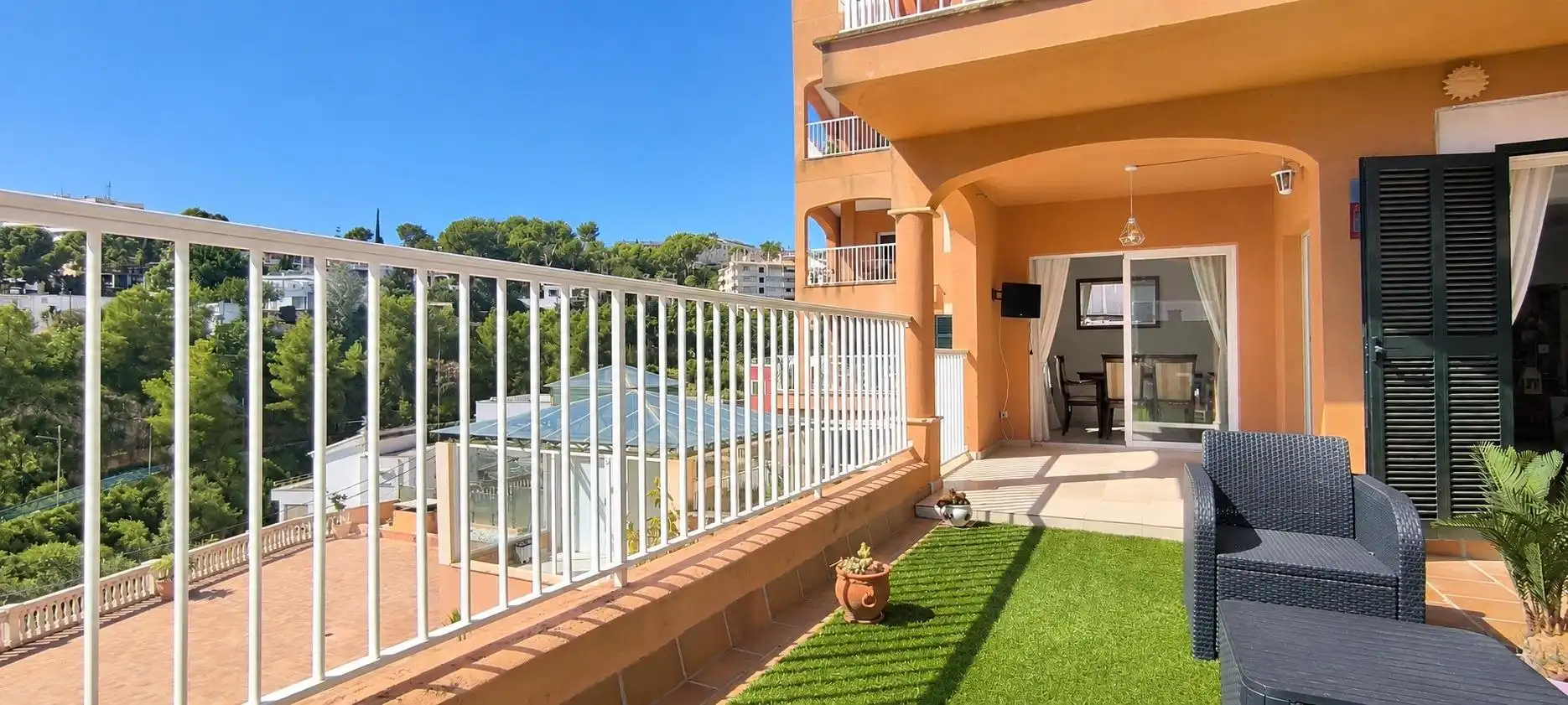 Flat with pool for sale in Ponent