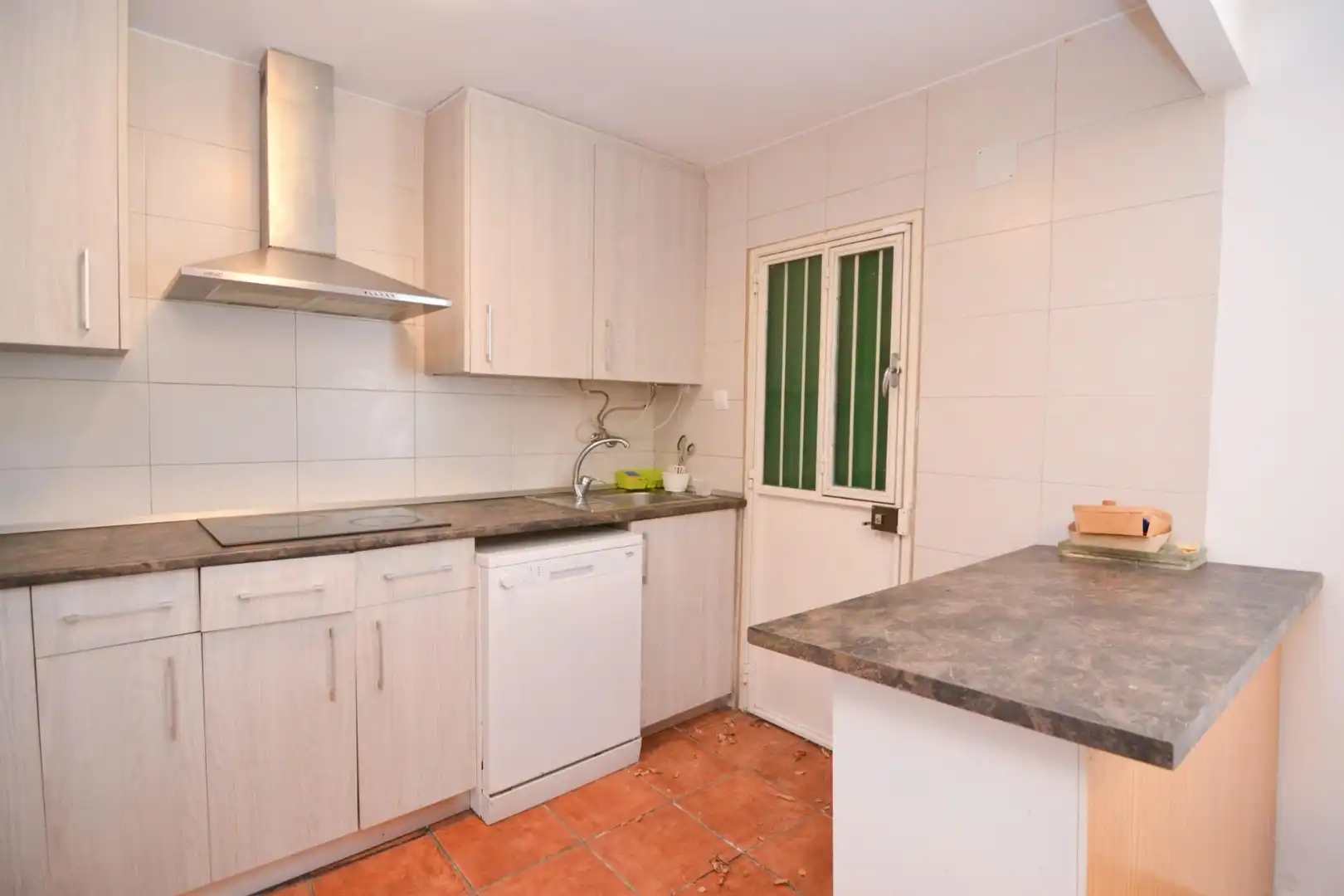 Cocina de Casa o chalet en venta en Escalona con Jardín privado, Terraza y Trastero