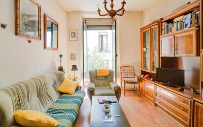 Living room of Flat for sale in  Madrid Capital  with Heating