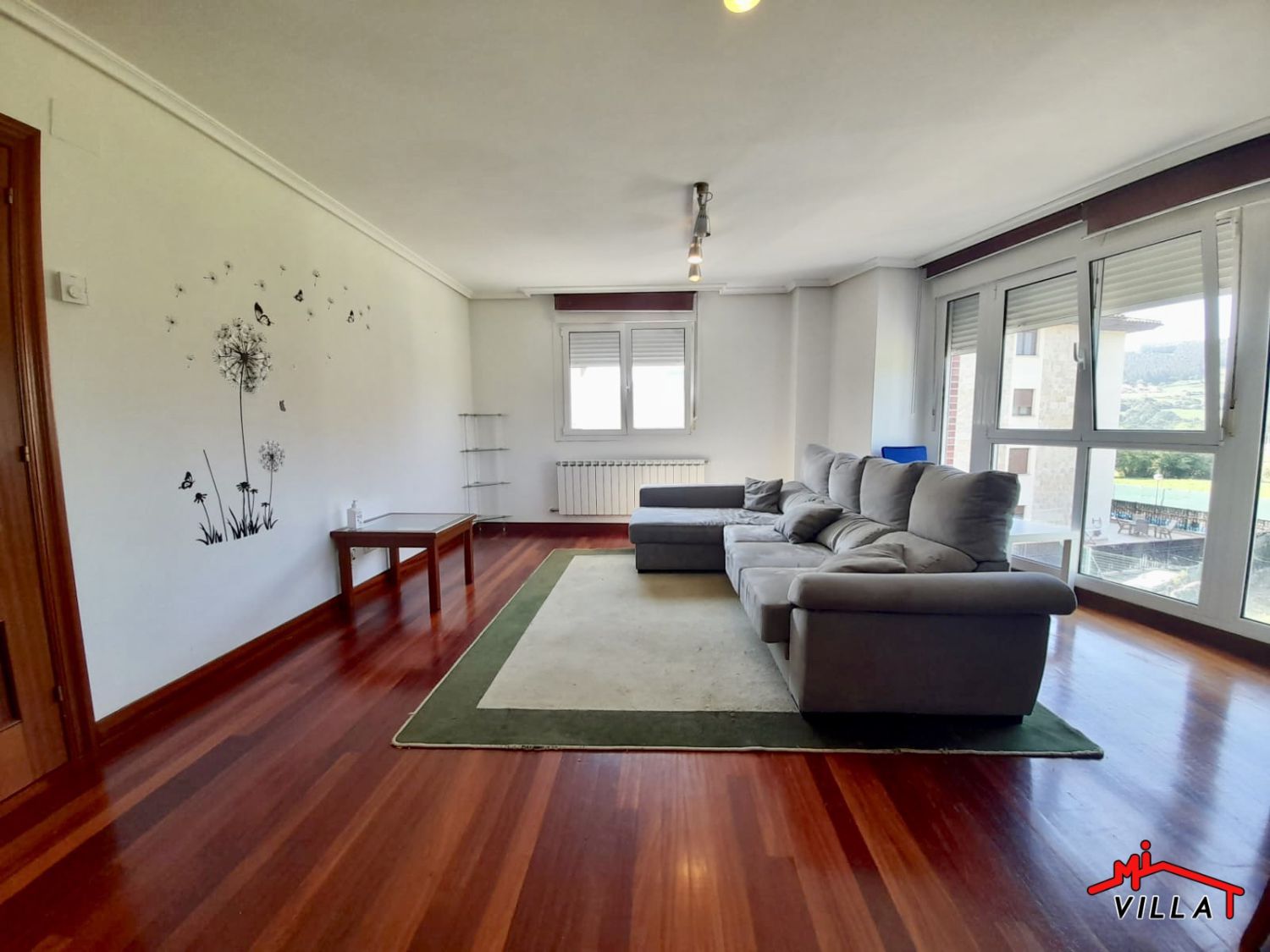 Wohnzimmer von Wohnung zum verkauf in Voto mit Heizung, Abstellraum und Balkon