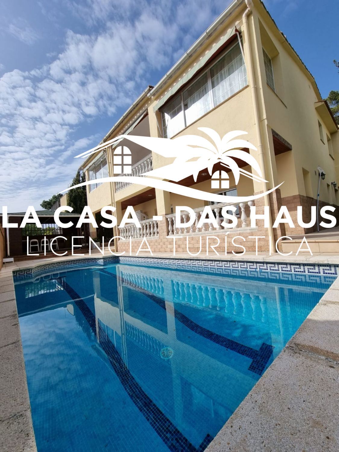 Exterior view of House or chalet for sale in Lloret de Mar  with Air Conditioner, Heating and Private garden