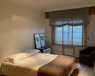 Dormitori de Apartament de lloguer en  Pamplona / Iruña amb Moblat i Es permeten mascotes