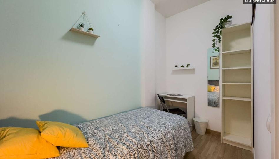 Foto 1 de Pis per a compartir a La Nova Esquerra de l'Eixample, Barcelona