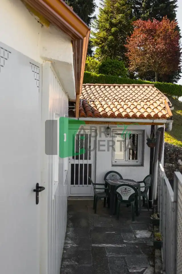Vista exterior de Casa o chalet en venta en Ourense Capital  con Calefacción, Jardín privado y Amueblado