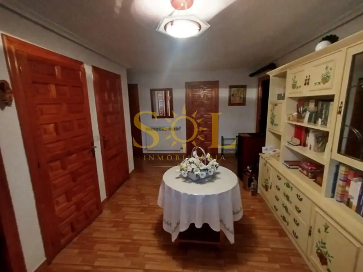 Casa o chalet en venta en Carrocera con Calefacción, Jardín privado y Terraza