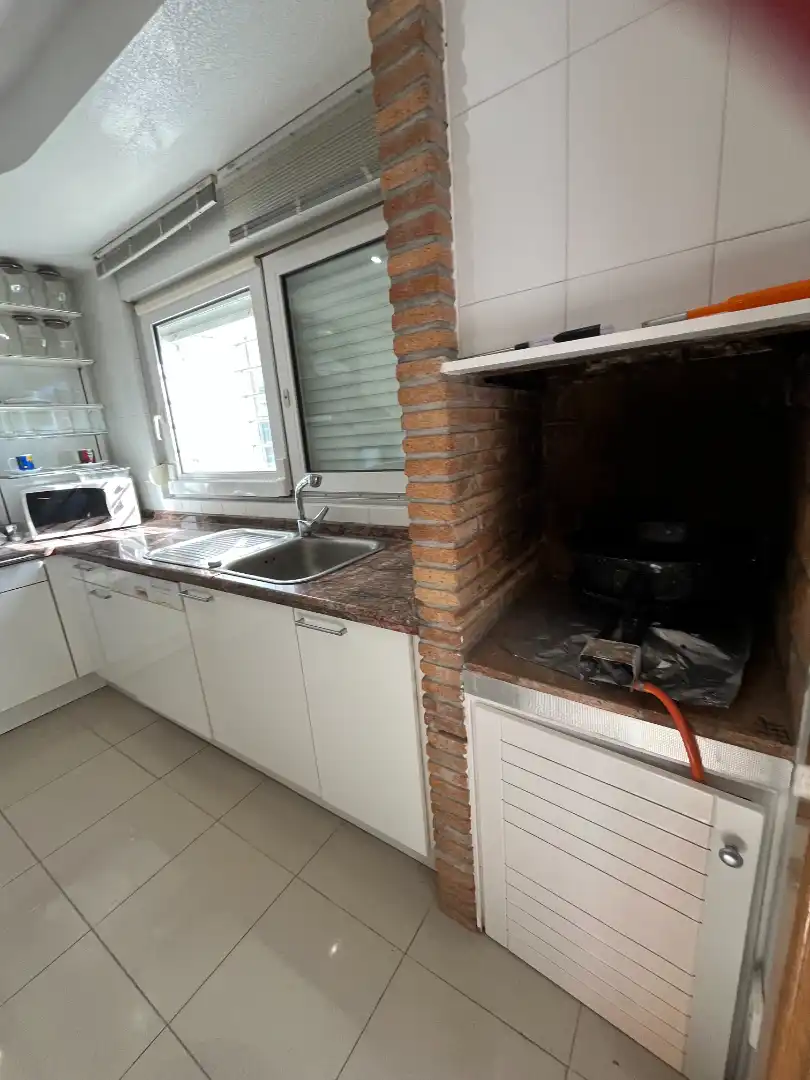 Cuina de Casa o xalet en venda en Orihuela amb Jardí privat, Terrassa i Piscina