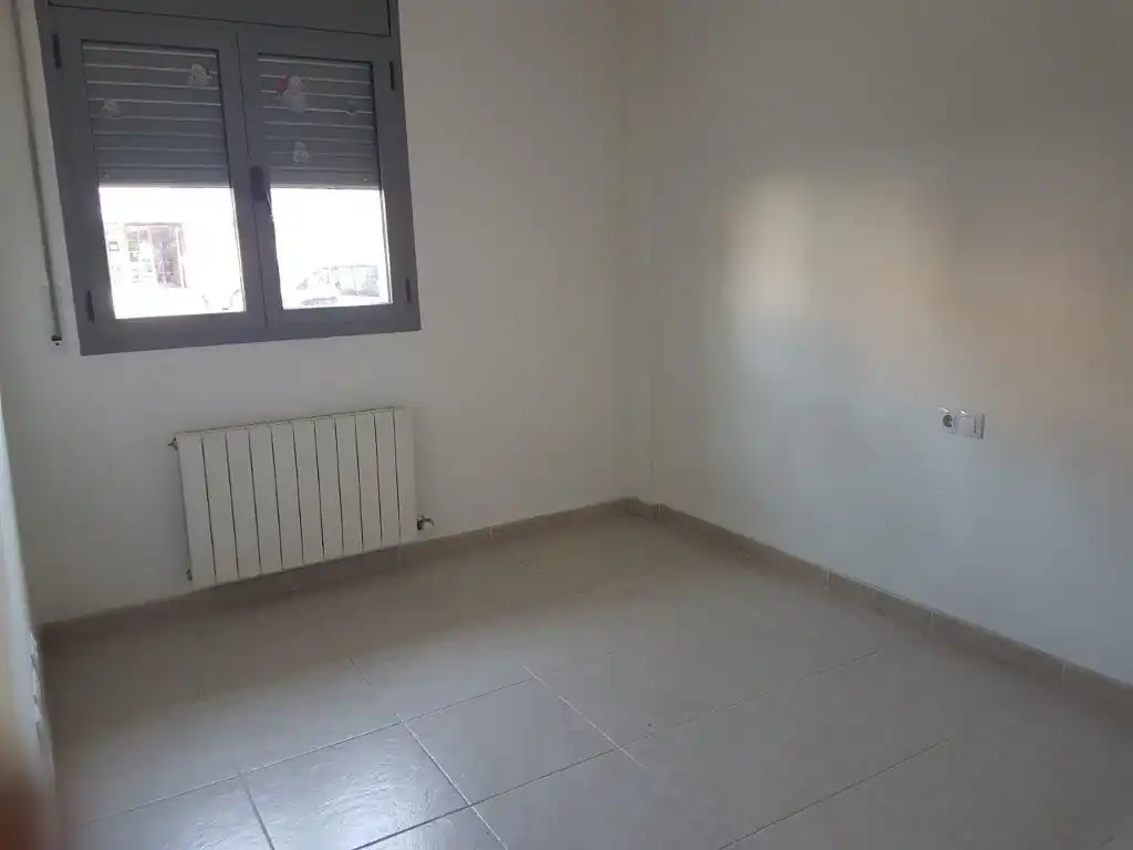 Bedroom of Flat for sale in Olot