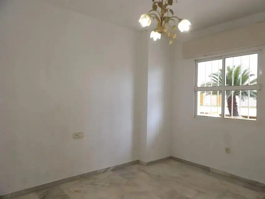 Apartment with pool for sale in Castillo Sohail - Myramar, imagen 15