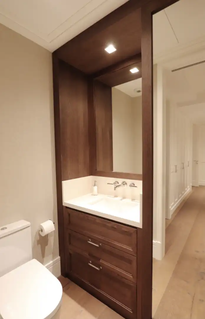 Bathroom of Flat for sale in Madrid  with Air Conditioner, Heating and Parquet flooring
