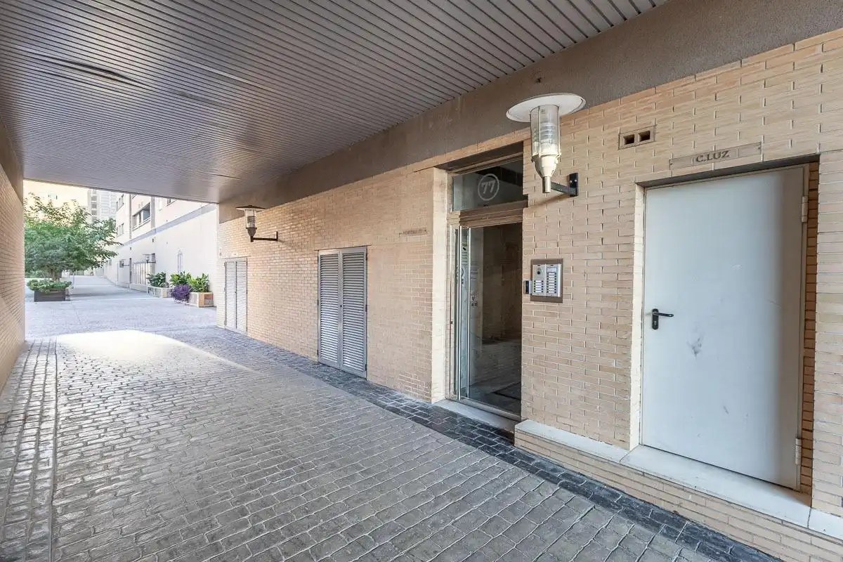 Penthouse mit Pool zum Verkauf in Avenida de la Ilustración 37, imagen 21