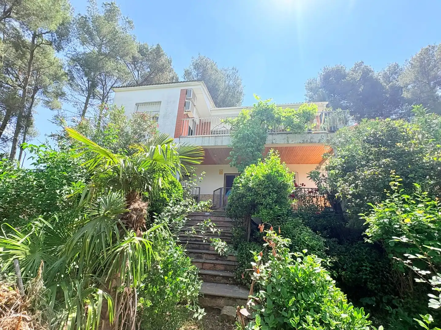 Vista exterior de Casa o chalet en venta en Corbera de Llobregat con Calefacción, Jardín privado y Terraza