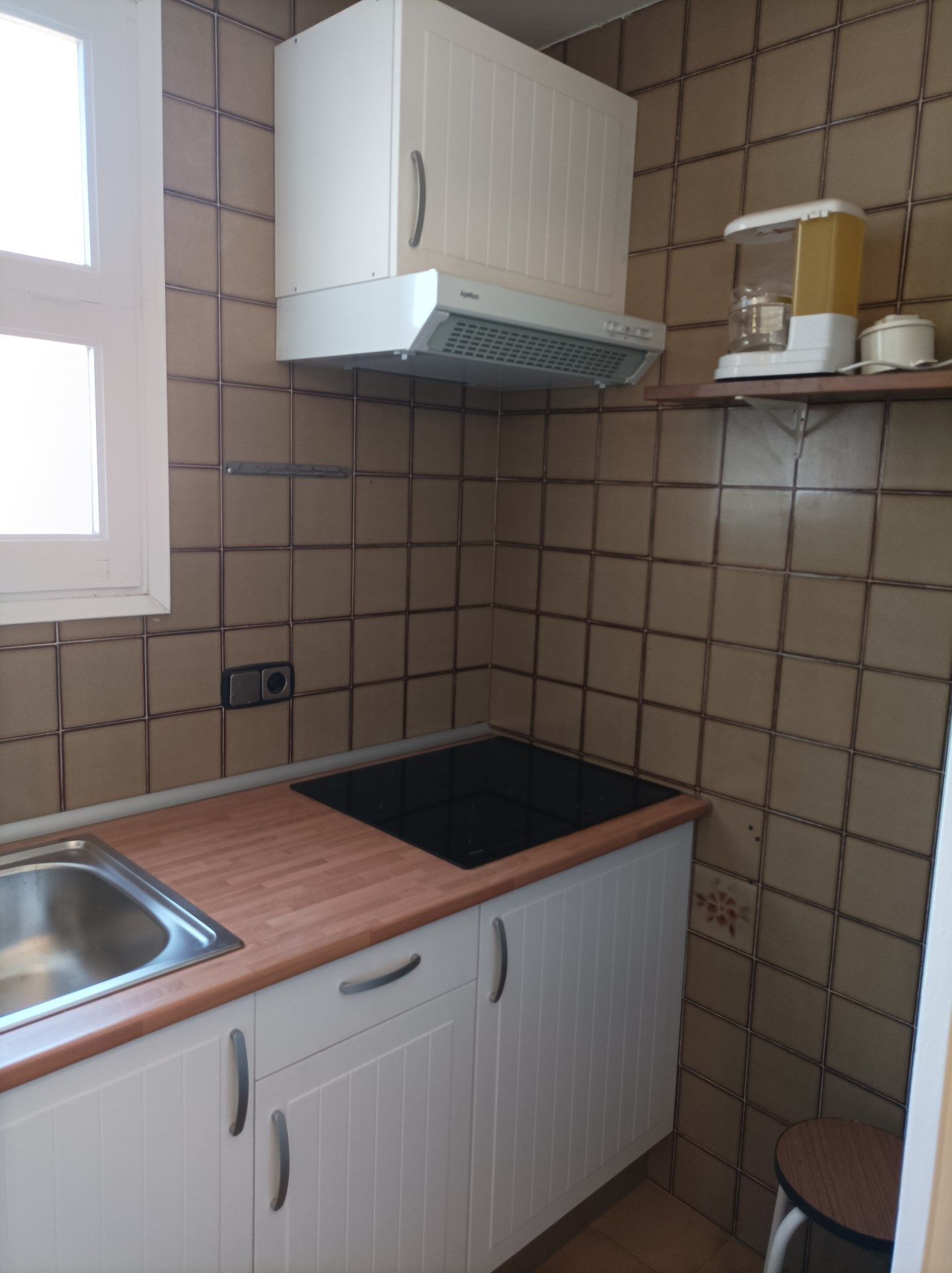 Cuina de Pis en venda en Roses amb Calefacció i Moblat