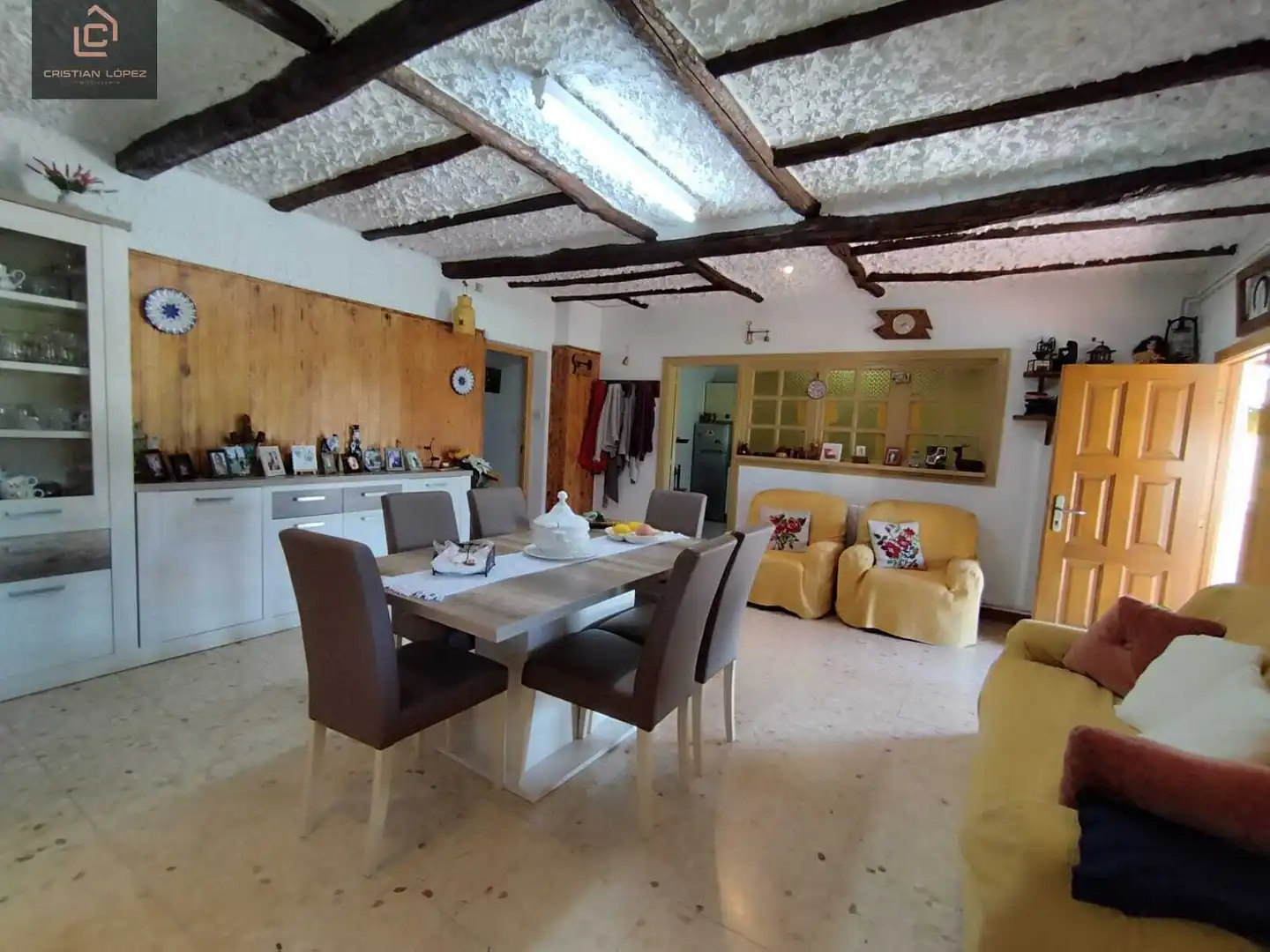 Menjador de Casa o xalet en venda en Abegondo amb Calefacció, Parquet i Terrassa
