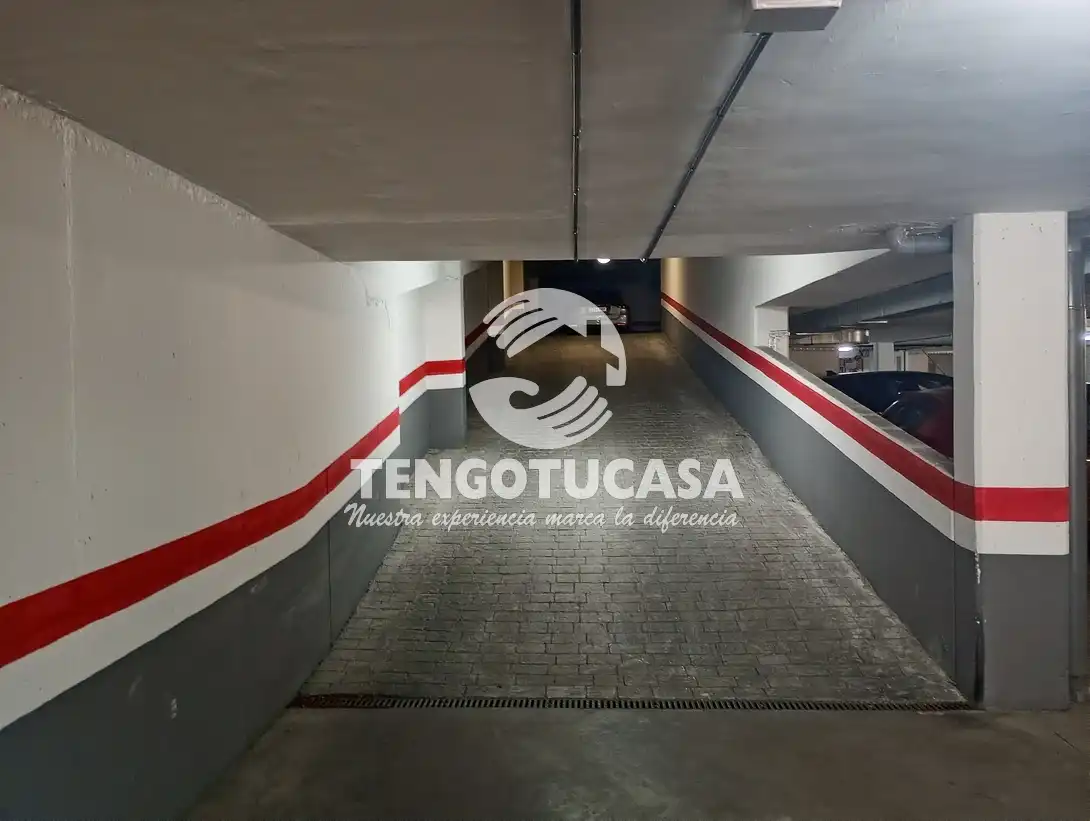 Aparcament de Garatge en venda en Madrid