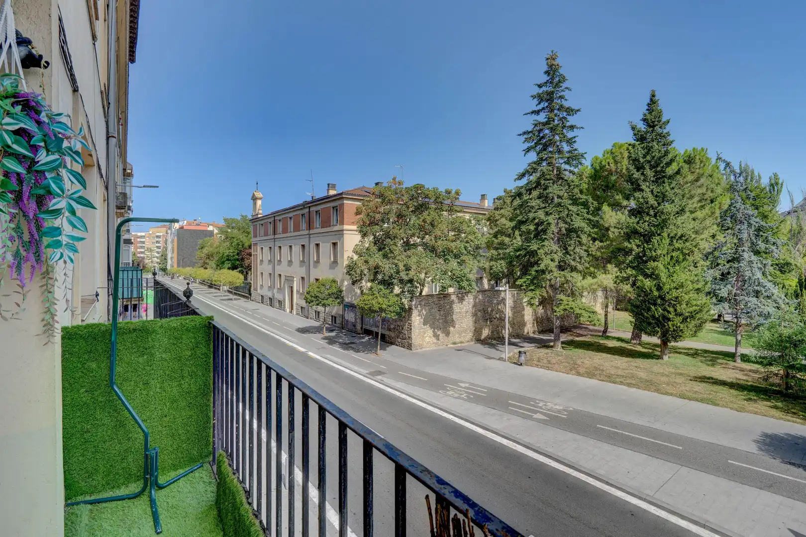 Vista exterior de Pis en venda en Vitoria - Gasteiz