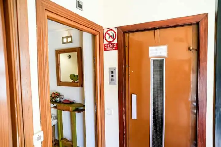Penthouse mit Aufzug zur Miete in Calle de Marcenado, imagen 22