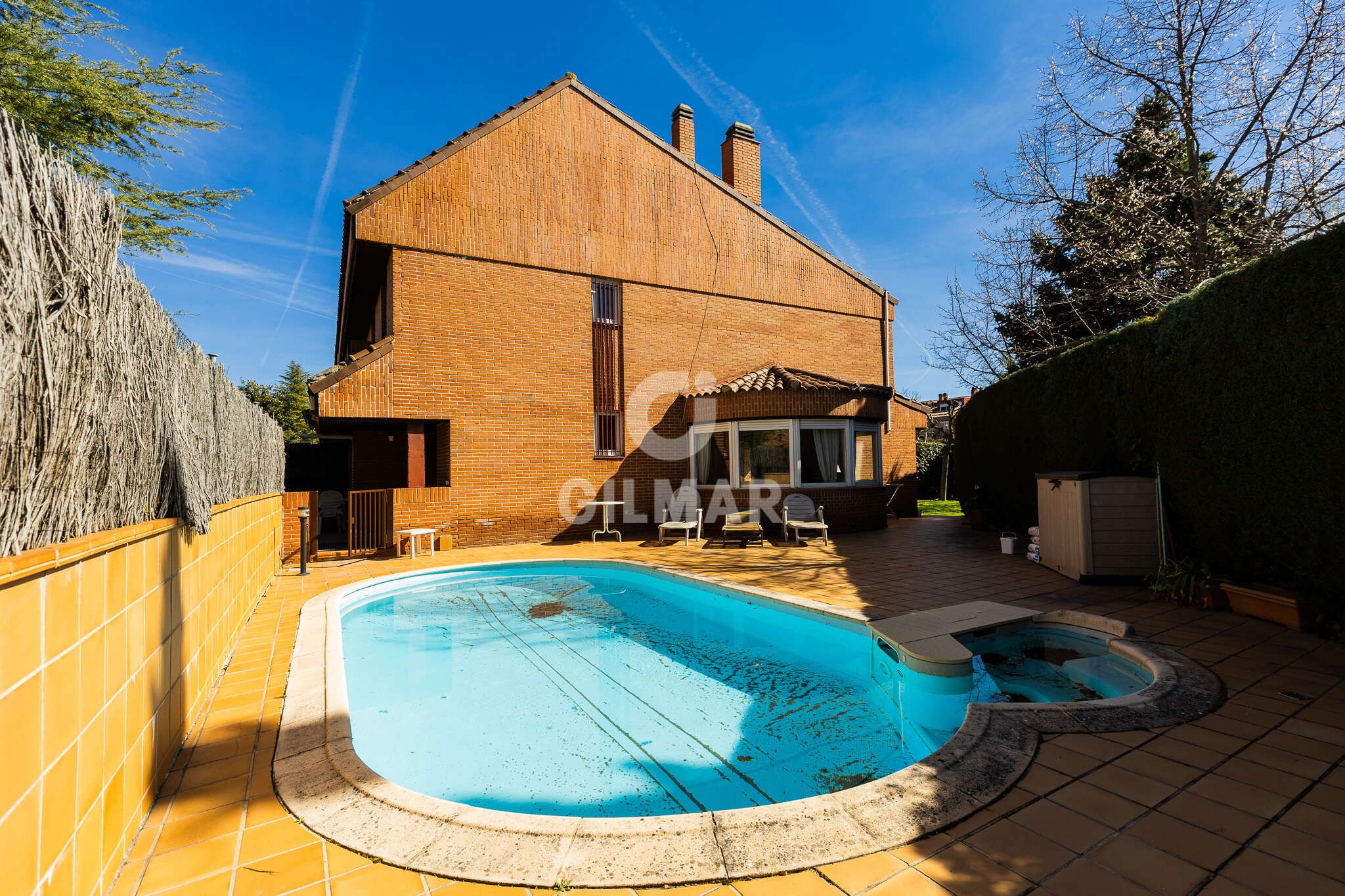 Jardín de Casa adosada en venta en Torrelodones con Calefacción, Jardín privado y Piscina