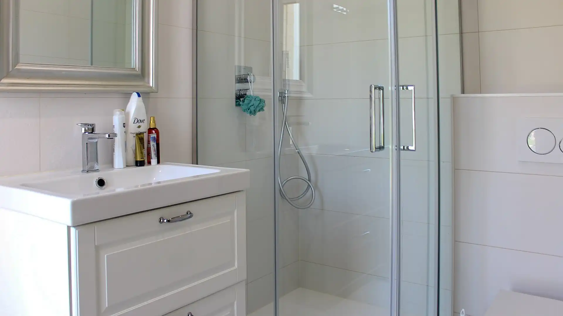 Bathroom of Houses for sale in Dénia  with Air Conditioner, Heating and Private garden