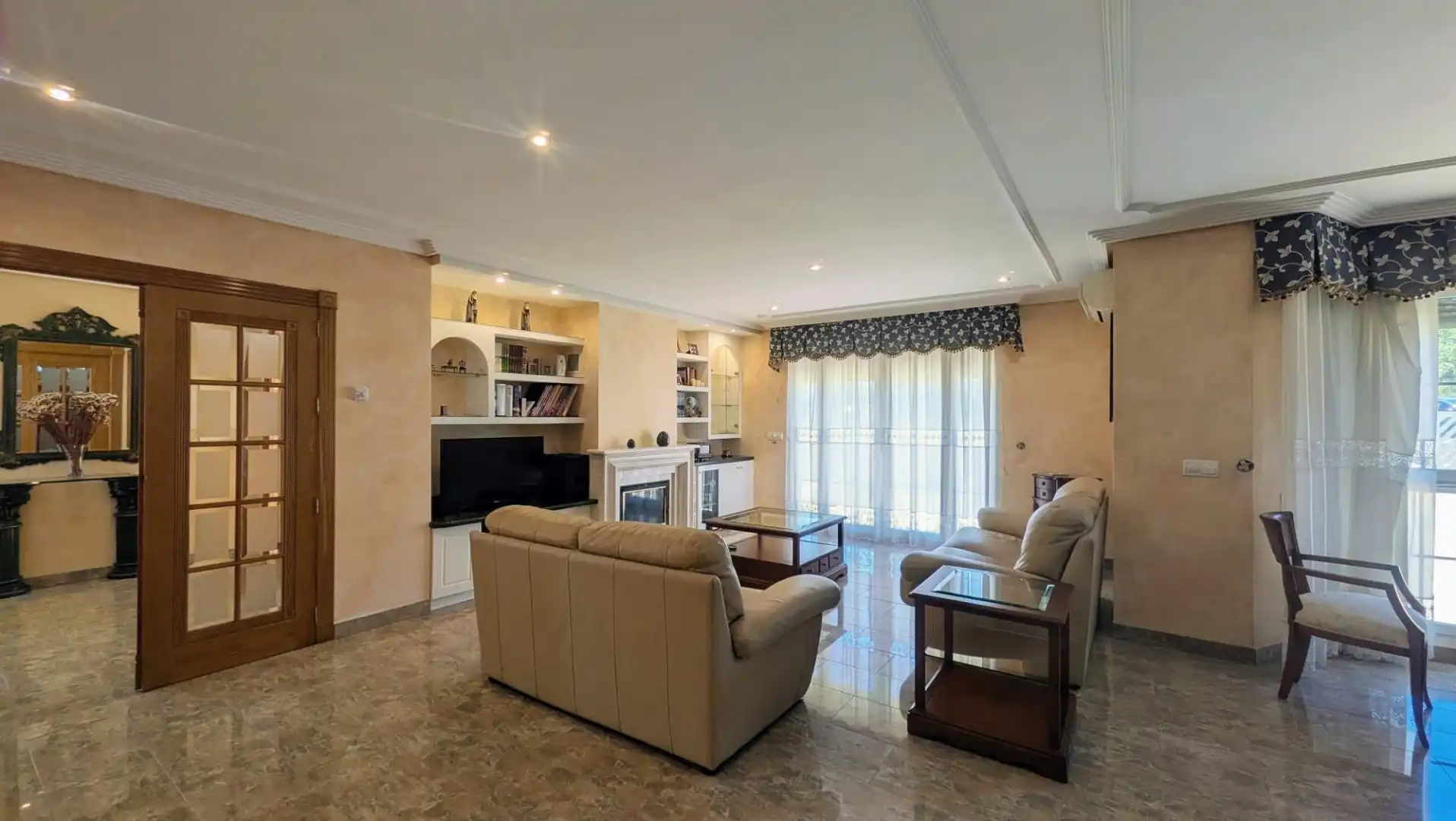 Living room of Detached homes for sale in L'Alfàs del Pi