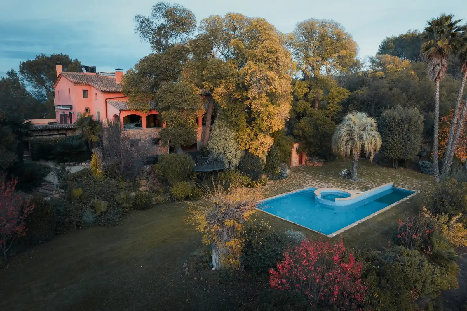 Swimming pool of Country homes for sale in Vilafranca del Penedès  with Air Conditioner, Heating and Private garden