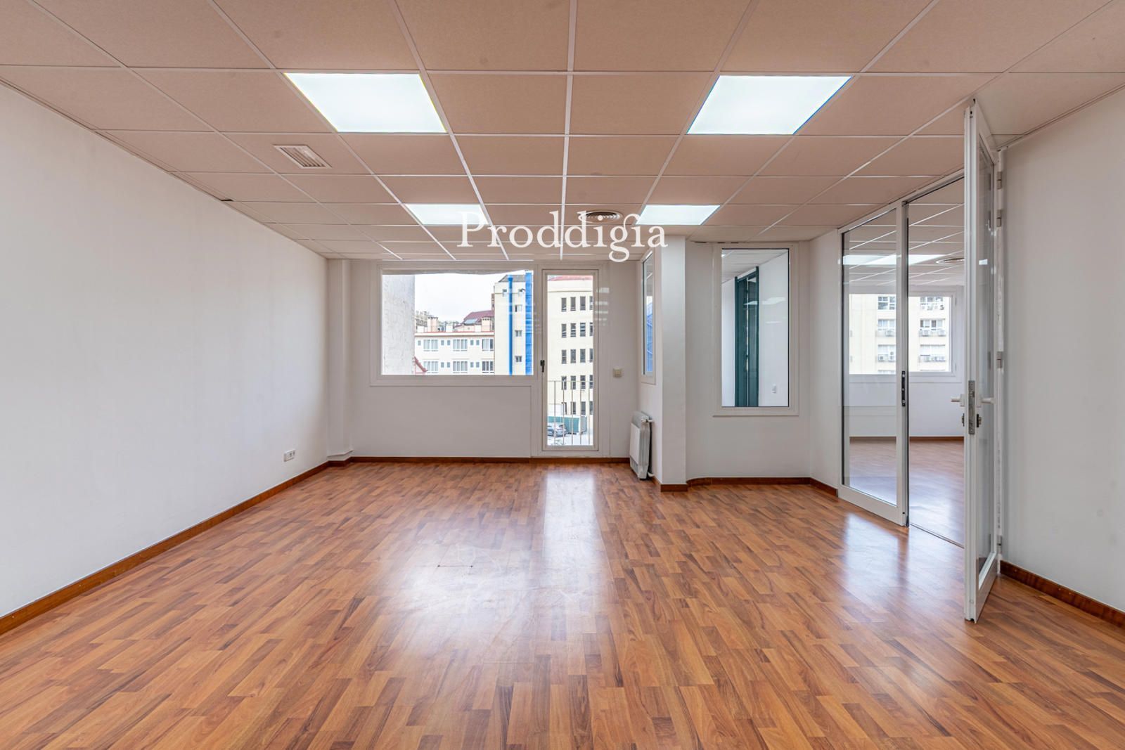 Oficina de alquiler en Tuset, Sant Gervasi- Galvany, Sarrià - Sant Gervasi