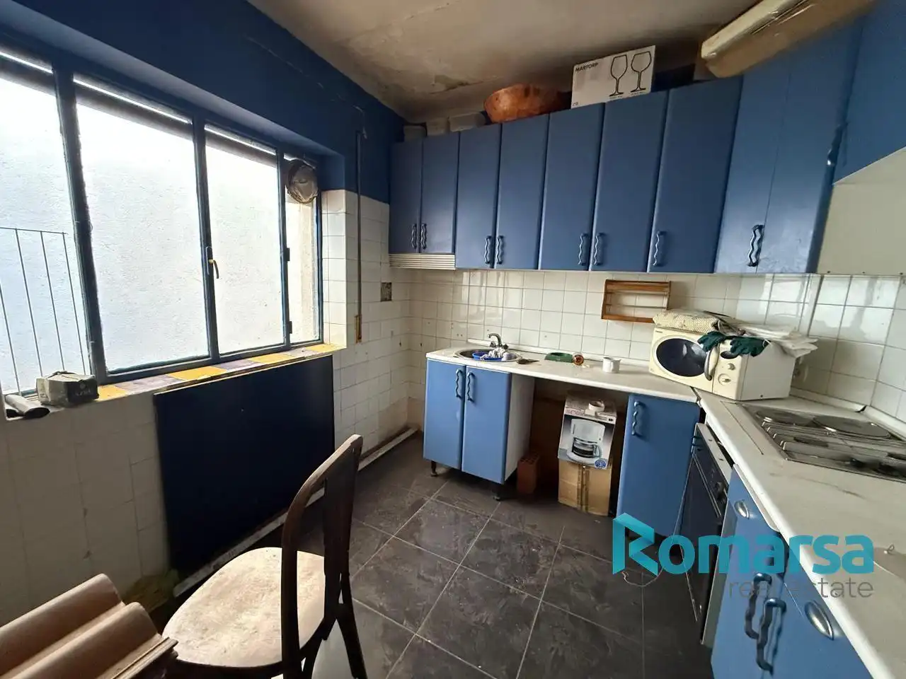 Buildings for sale in Calle Francisco de Nebreda, San Antonio